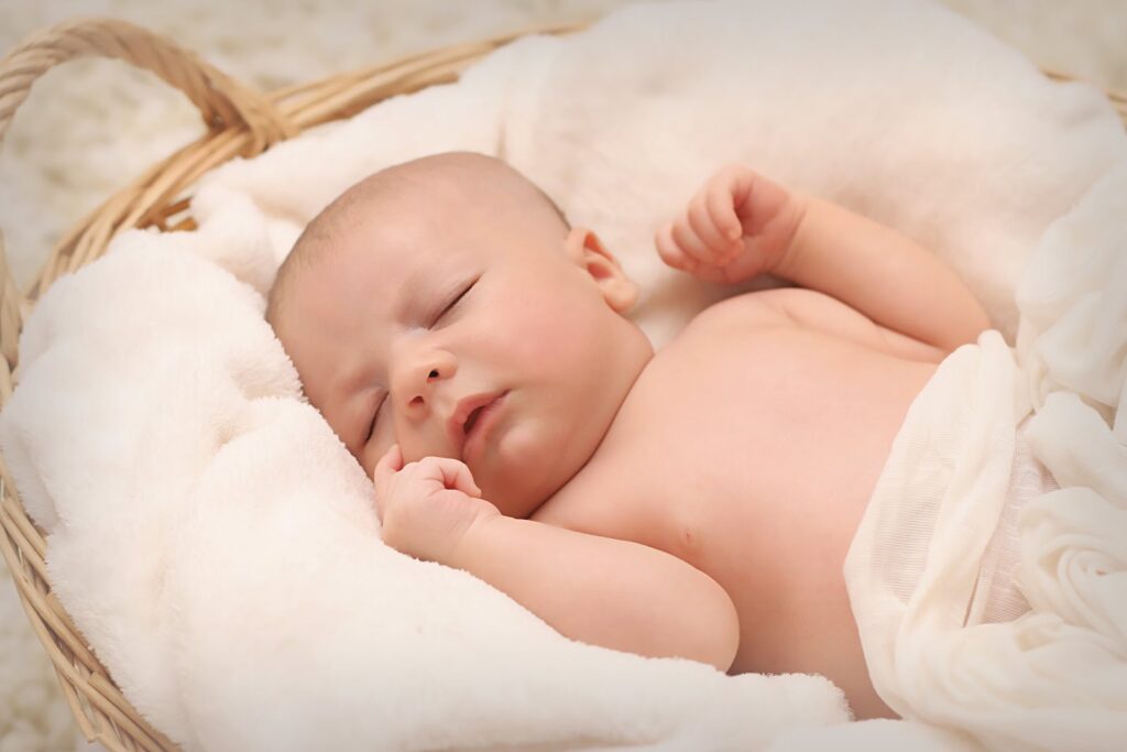 Cara Mengobati Ruam Popok Pada Bayi dengan Salep atau Krim